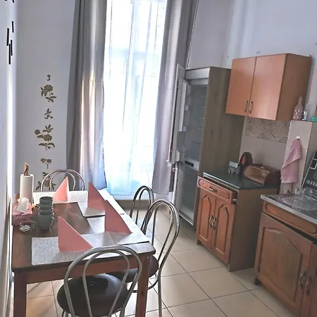 Wroclove Wszedzie Spacerkiem Apartment *